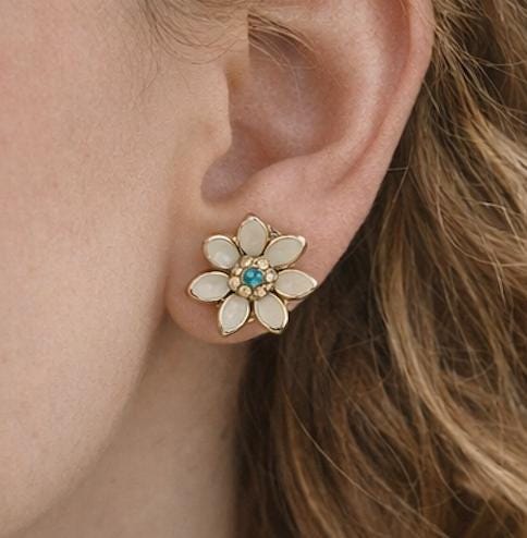 Vintage 1950s Flower Earrings – Cream Enamel & Aqua Rhinestone – Gold Tone Screw Back – Retro Spring Floral Jewelry