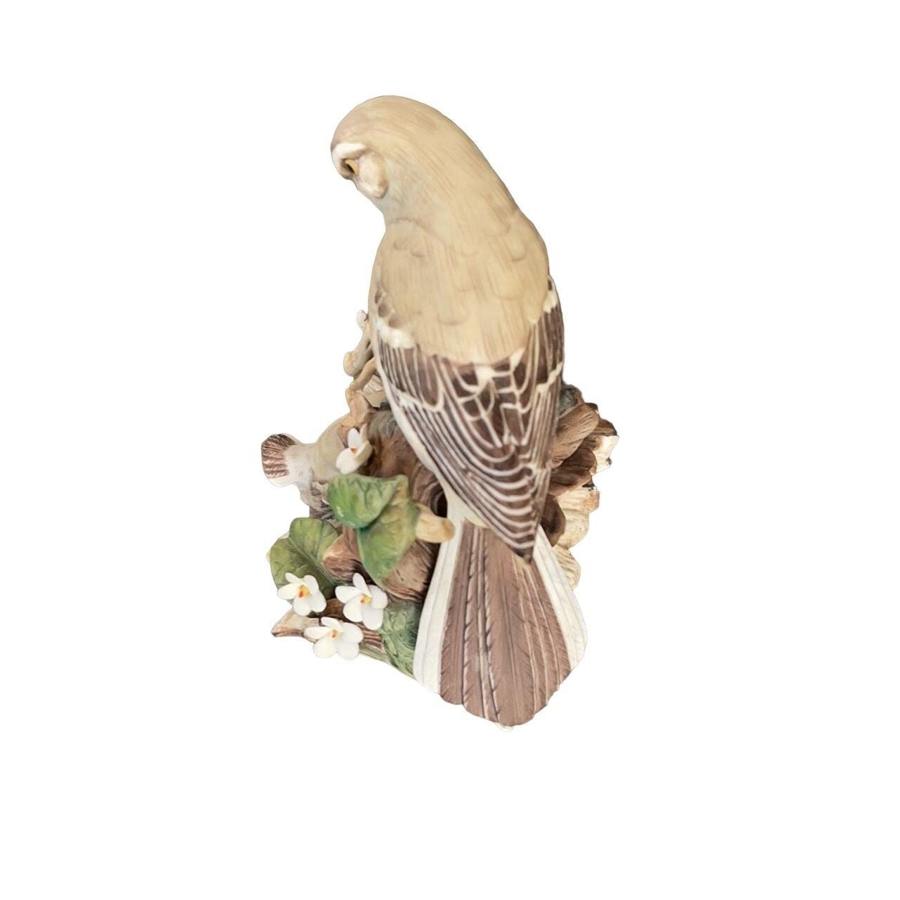 Stunning vintage Homco Masterpiece Porcelain bird figurine - mother bird feeding her baby bird