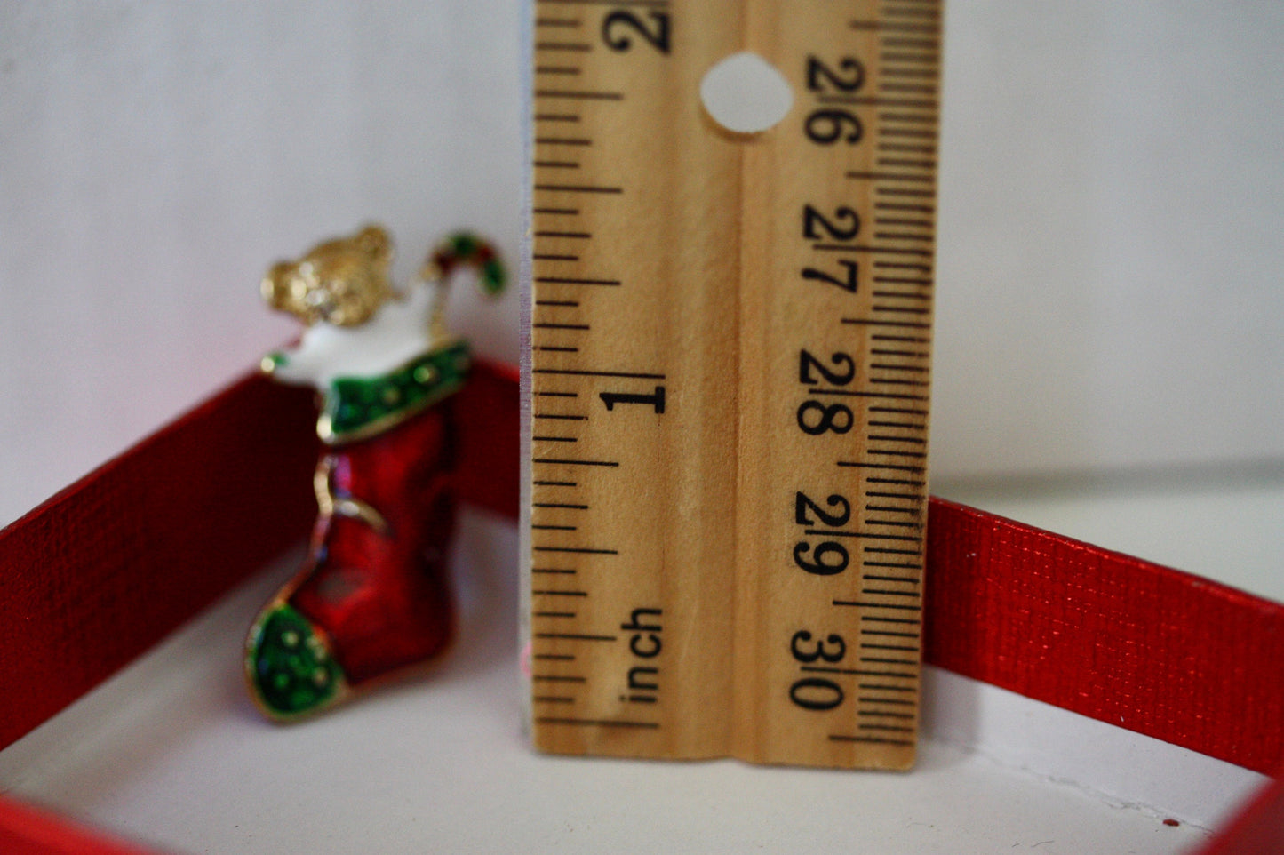 Charming teddy bear in Christmas stocking stunning vintage holiday pin