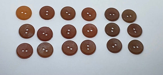 Lot of brown vintage buttons - two different shades