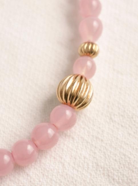 Vintage Pink Lucite Bead Necklace with Gold Ribbed Accent Beads, Blush Acrylic Statement Necklace, Minimalist Layering Jewelry