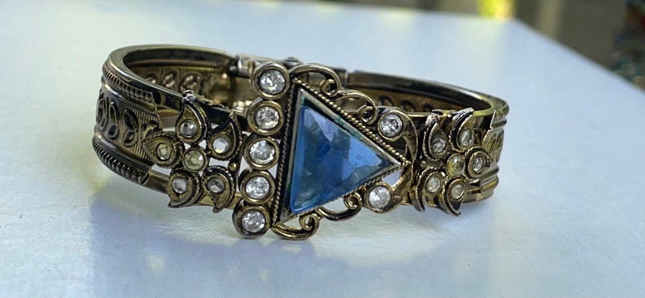 Beautiful blue and clear rhinestone vintage clamper bracelet