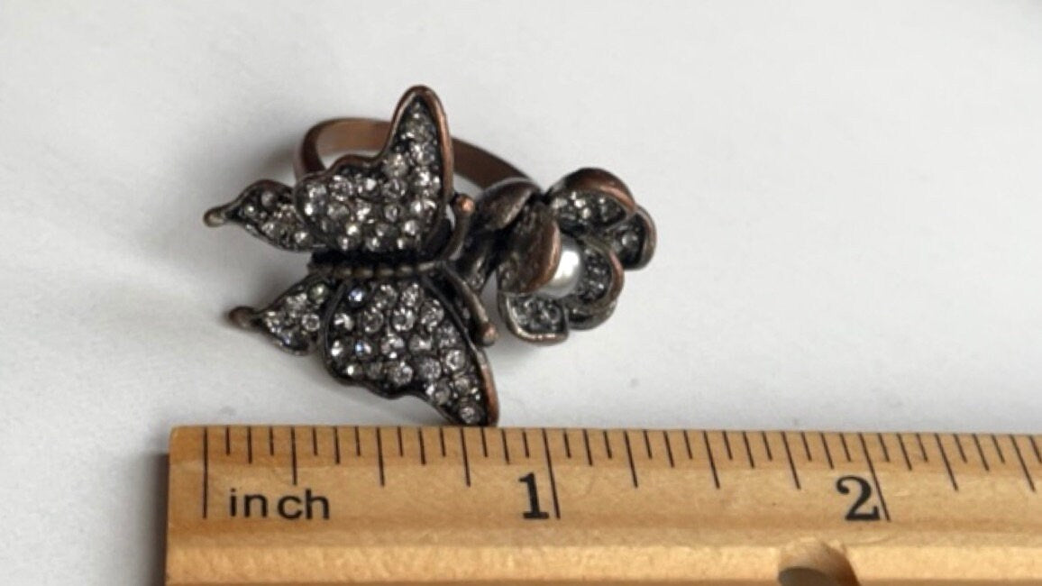 Stunning butterfly on flower vintage ring - loaded with rhinestones