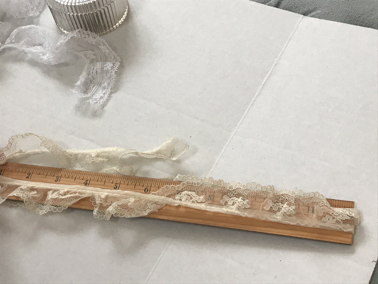 2 scraps of vintage lace - lace remnants
