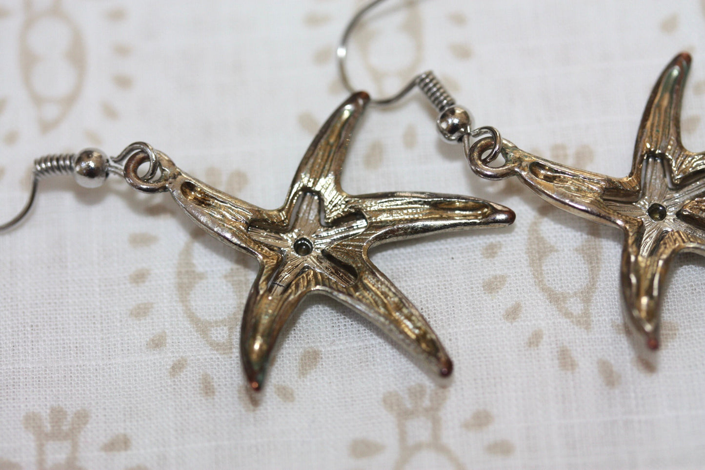 Stunning vintage starfish rhinestone dangle earrings
