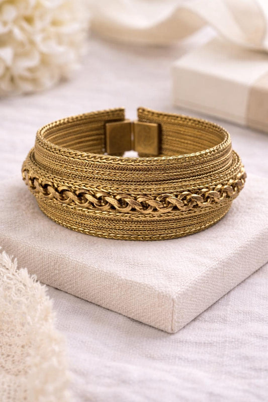Vintage Gold Mesh Chain Bracelet, Wide Statement Bracelet, Textured Gold Tone Cuff, Chunky Vintage Bracelet, Retro Boho Jewelry