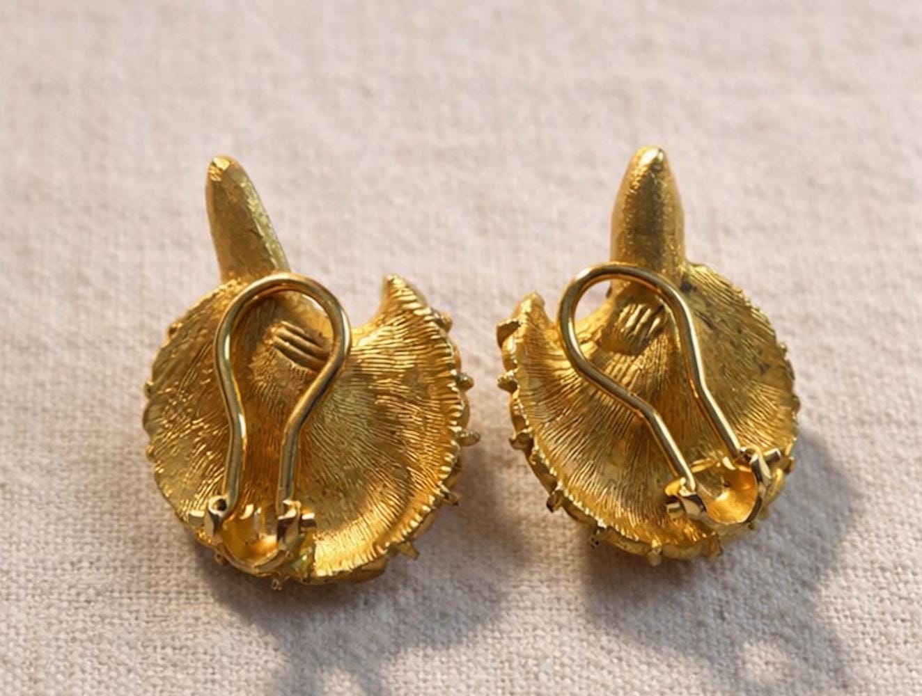 Vintage Gold Tone Clip Earrings Mid Century Fan Shell Design Rhinestone Accent Statement Earrings 1950s 1960s Retro Jewelry