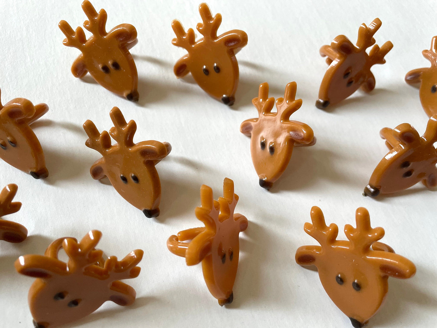 Reindeer plastic ring cake toppers