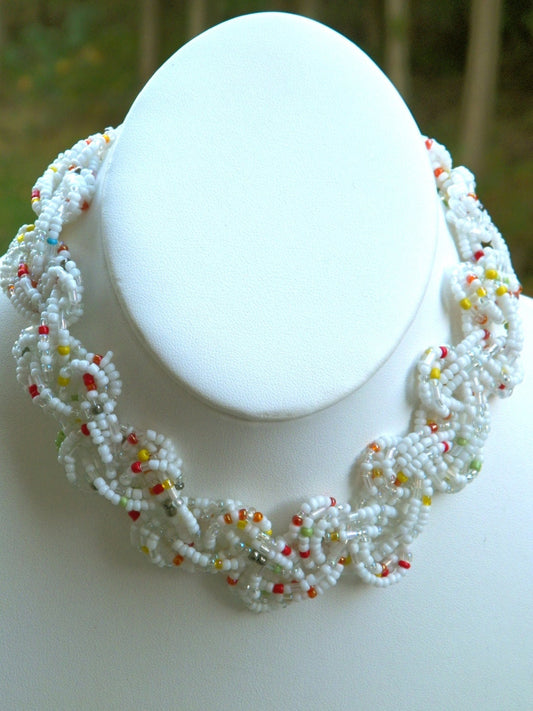 Stunning seed bead handmade vintage necklace