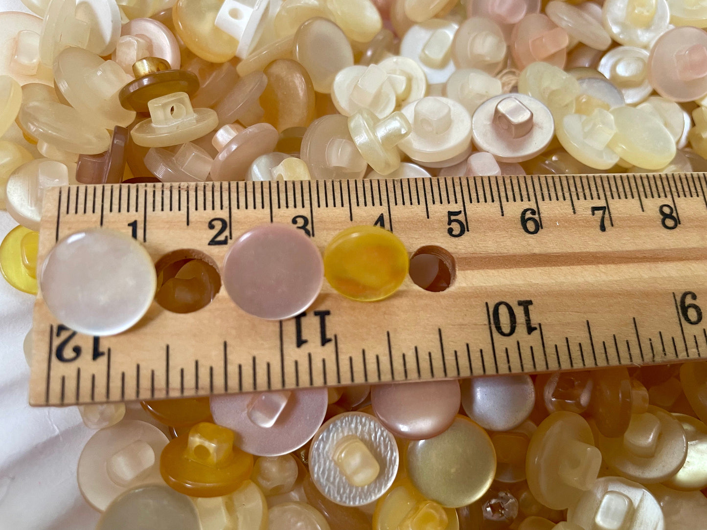 Light toned pearl finish grab bag mix of vintage buttons