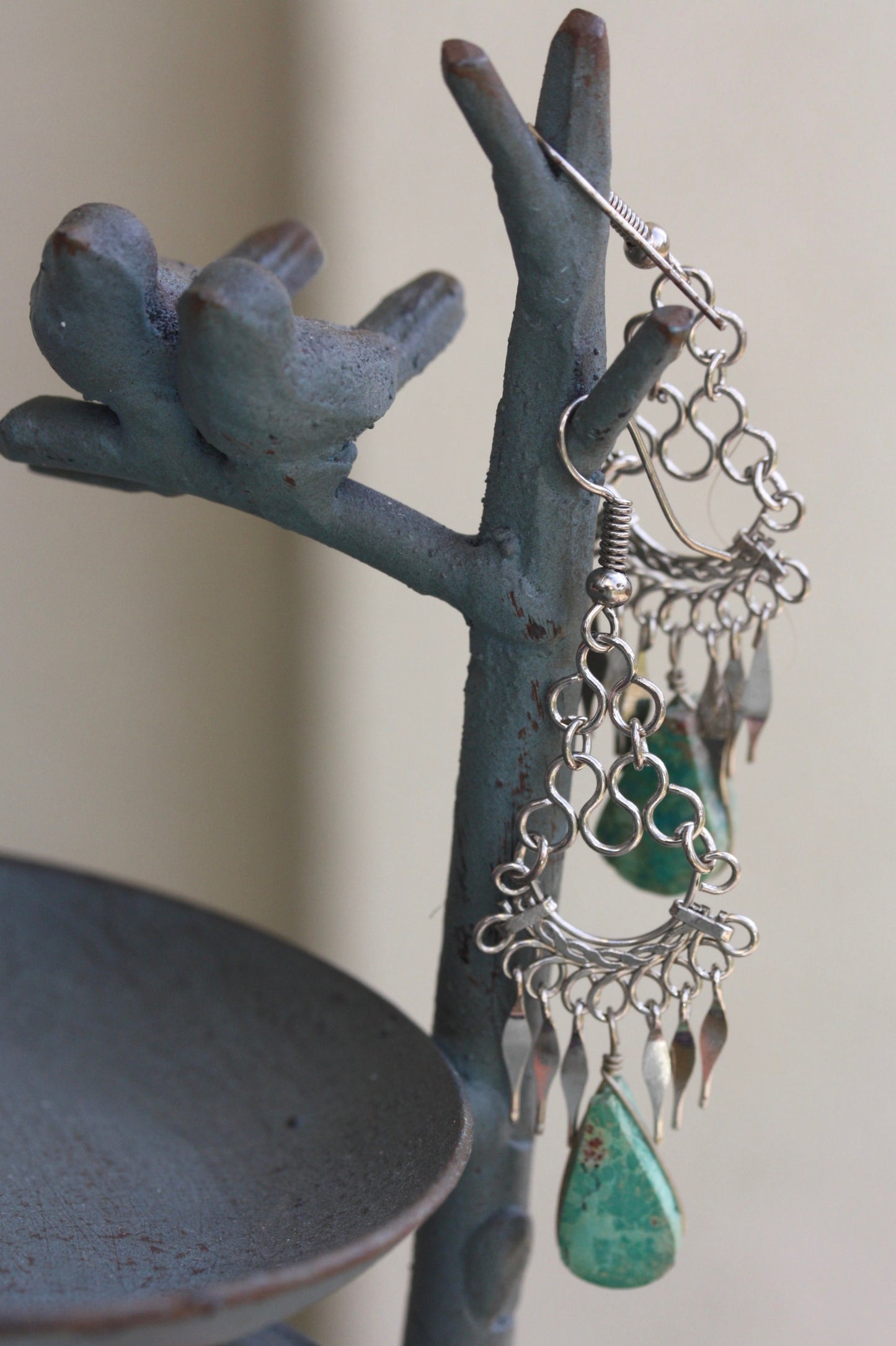 Stunning vintage dangle earrings - silver with wire-wrapped turquoise stone