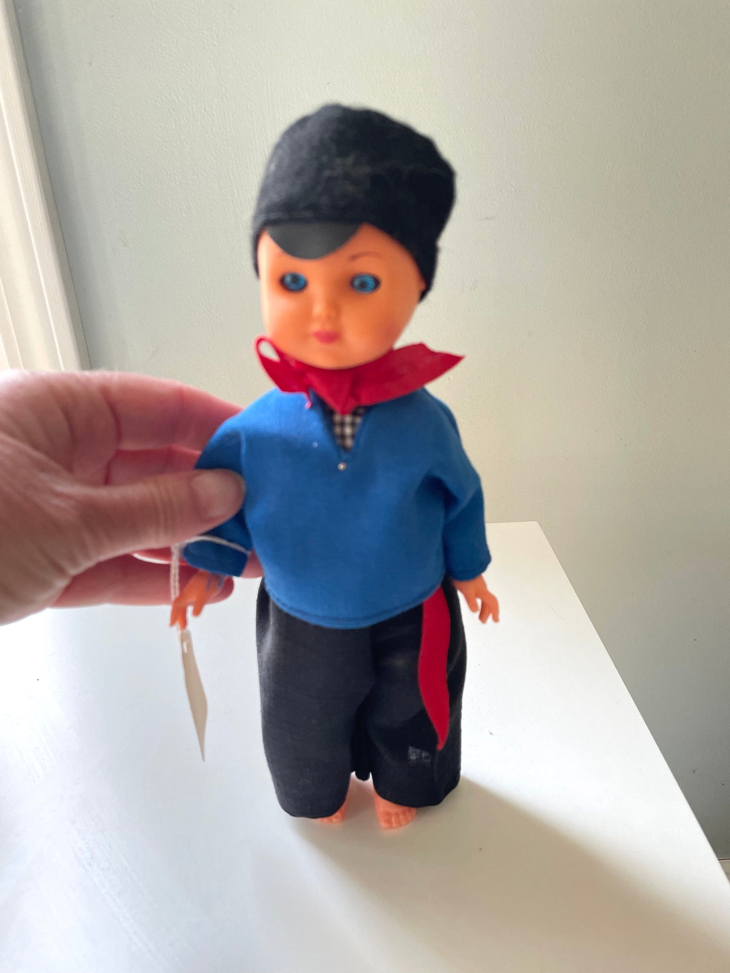 Stunning vintage collectible doll - unsure of country of origin