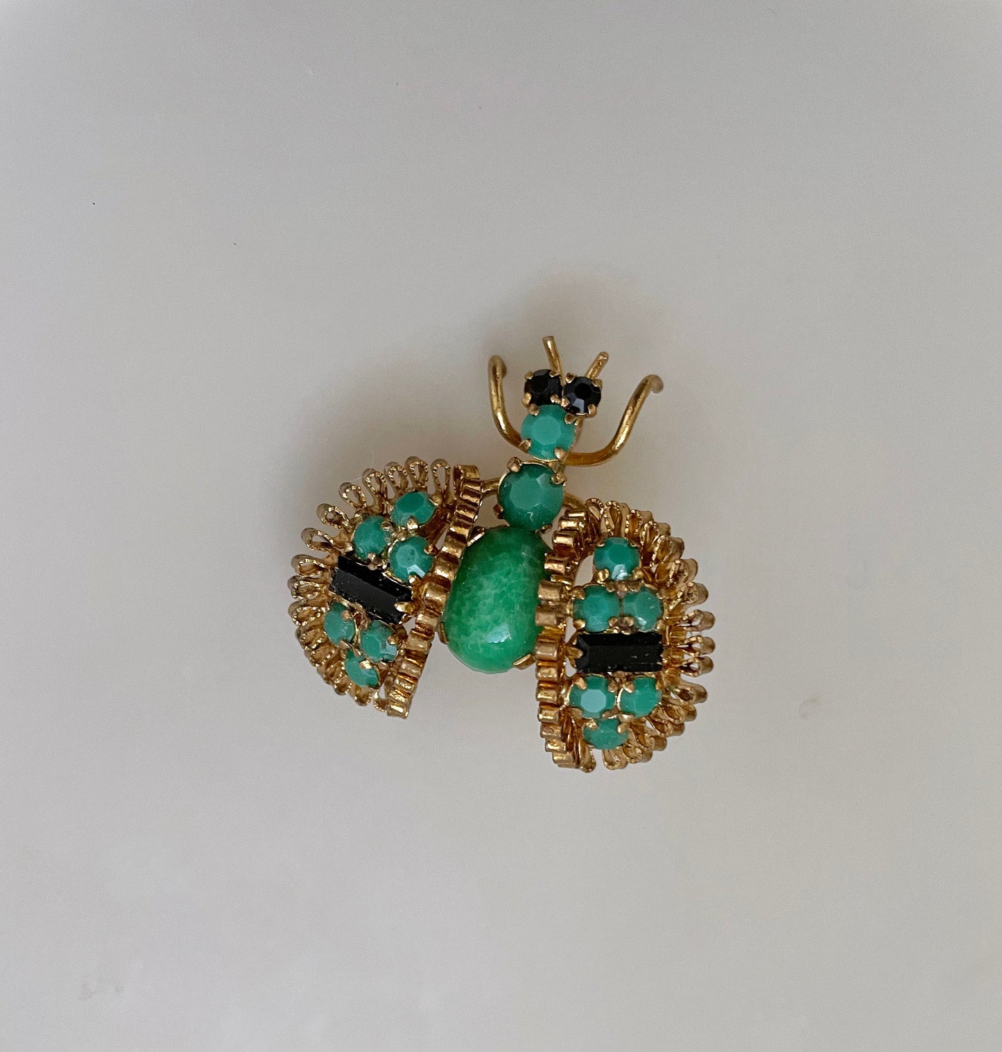 Stunning vintage bee pin with wired wings - unsigned