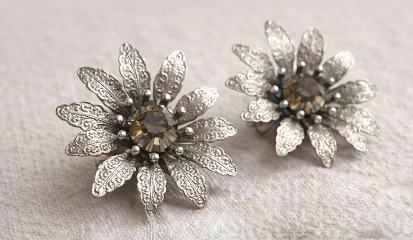 Vintage Judy Lee Rhinestone Flower Clip Earrings Silver Tone Floral Statement Mid Century Designer Signed Retro 1950s 1960s Jewelry