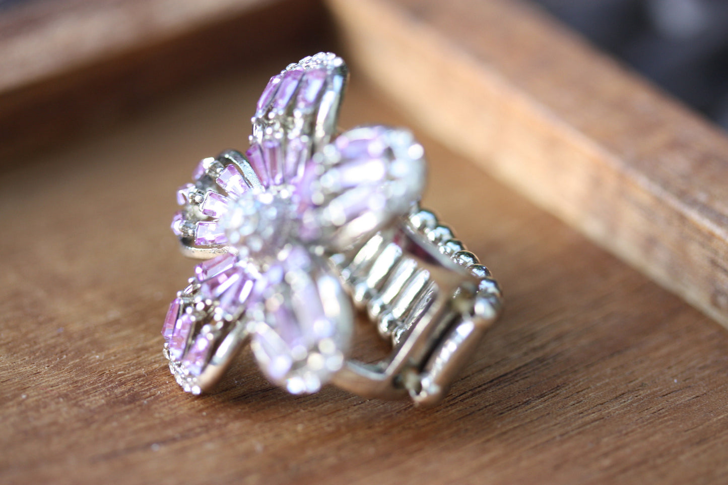 Stunning and unique vintage clear rhinestones and purple baguettes flower ring