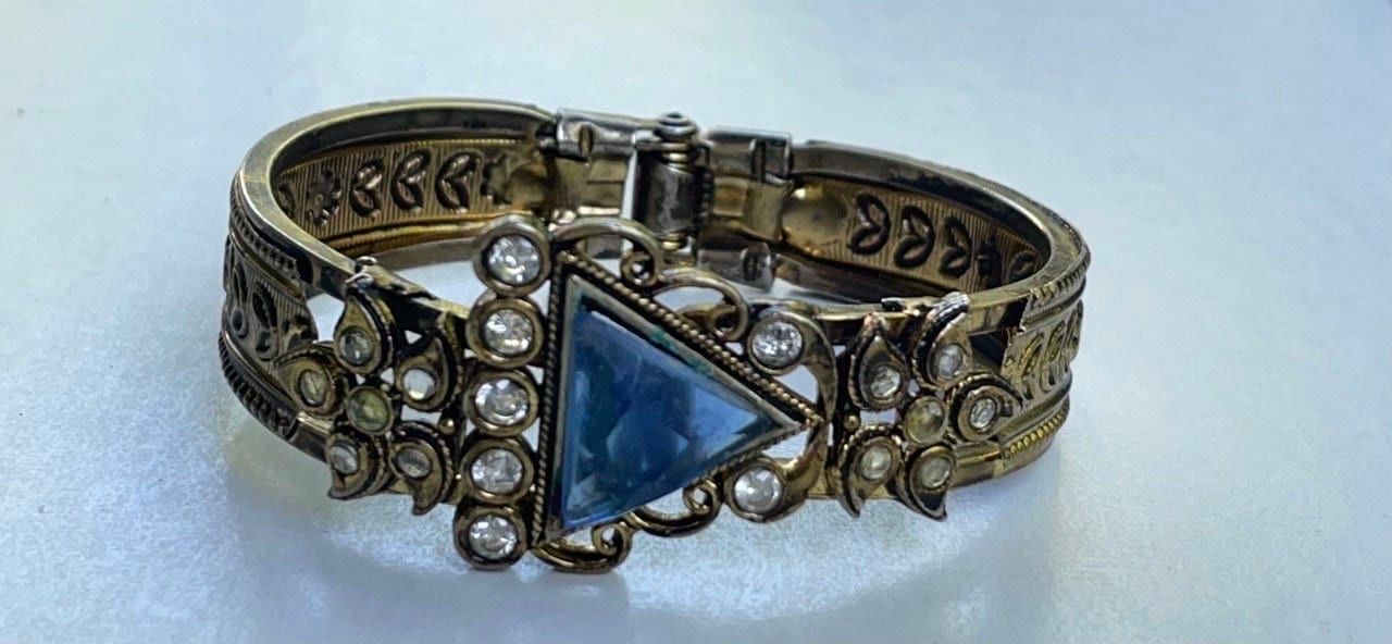 Beautiful blue and clear rhinestone vintage clamper bracelet