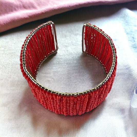 Stunning vintage coral beaded cuff bracelet