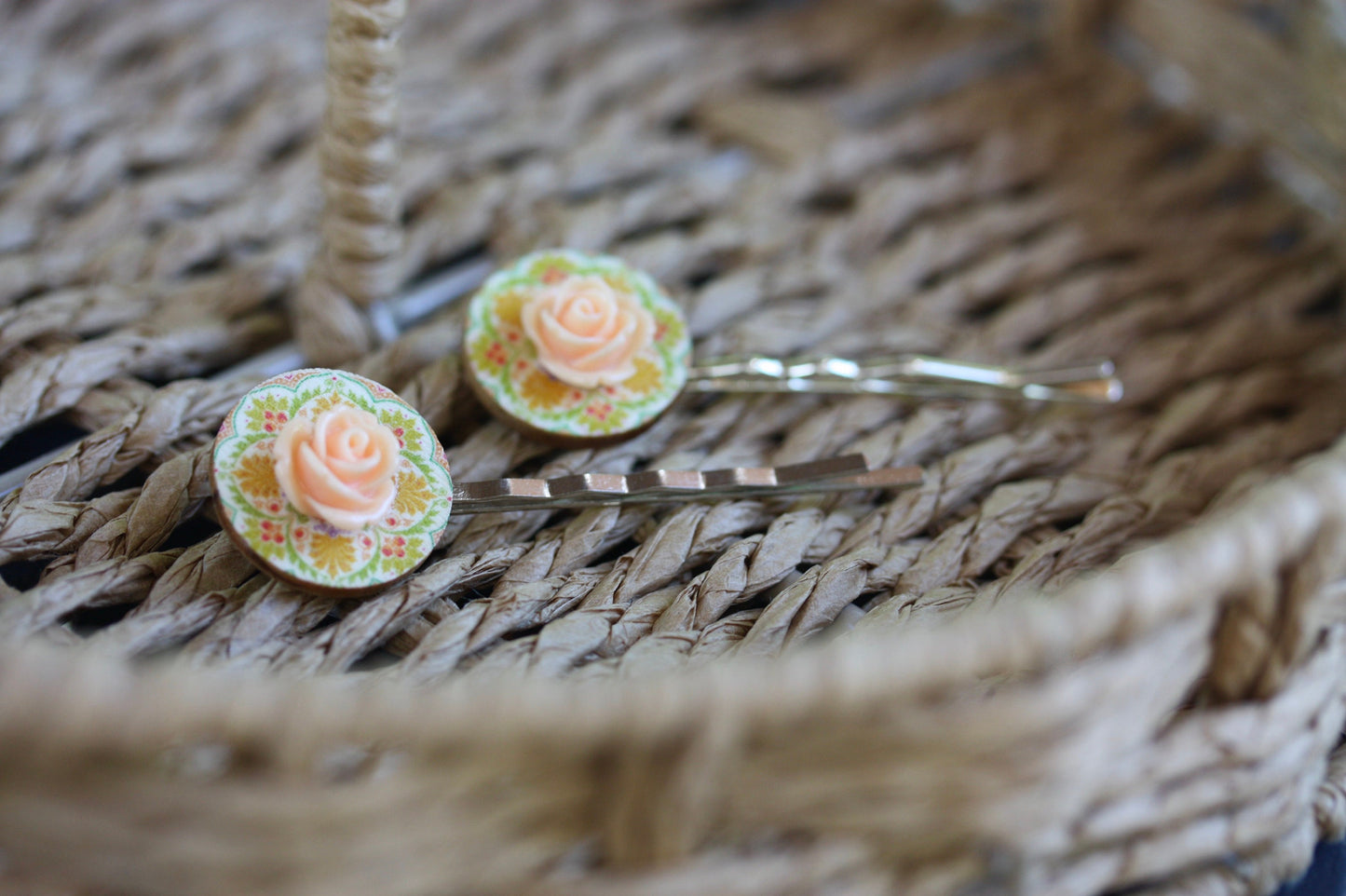 Mixed material handmade hair pin - floral finished wood