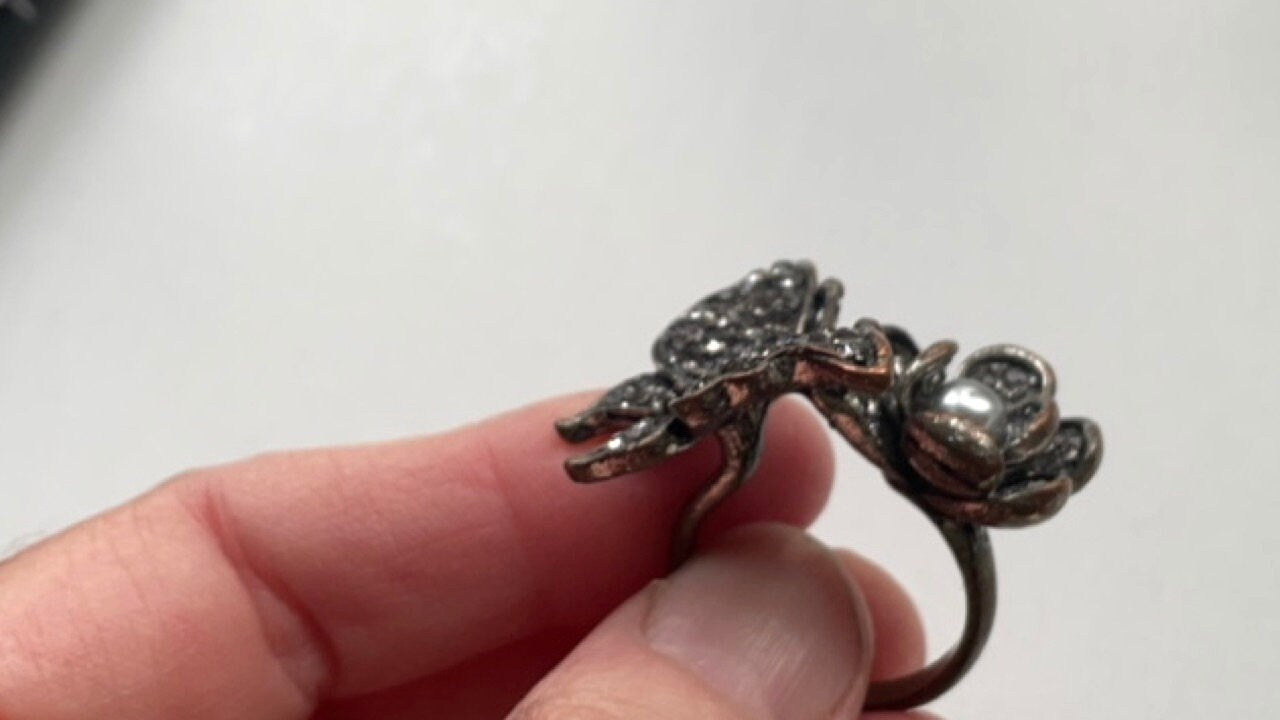 Stunning butterfly on flower vintage ring - loaded with rhinestones