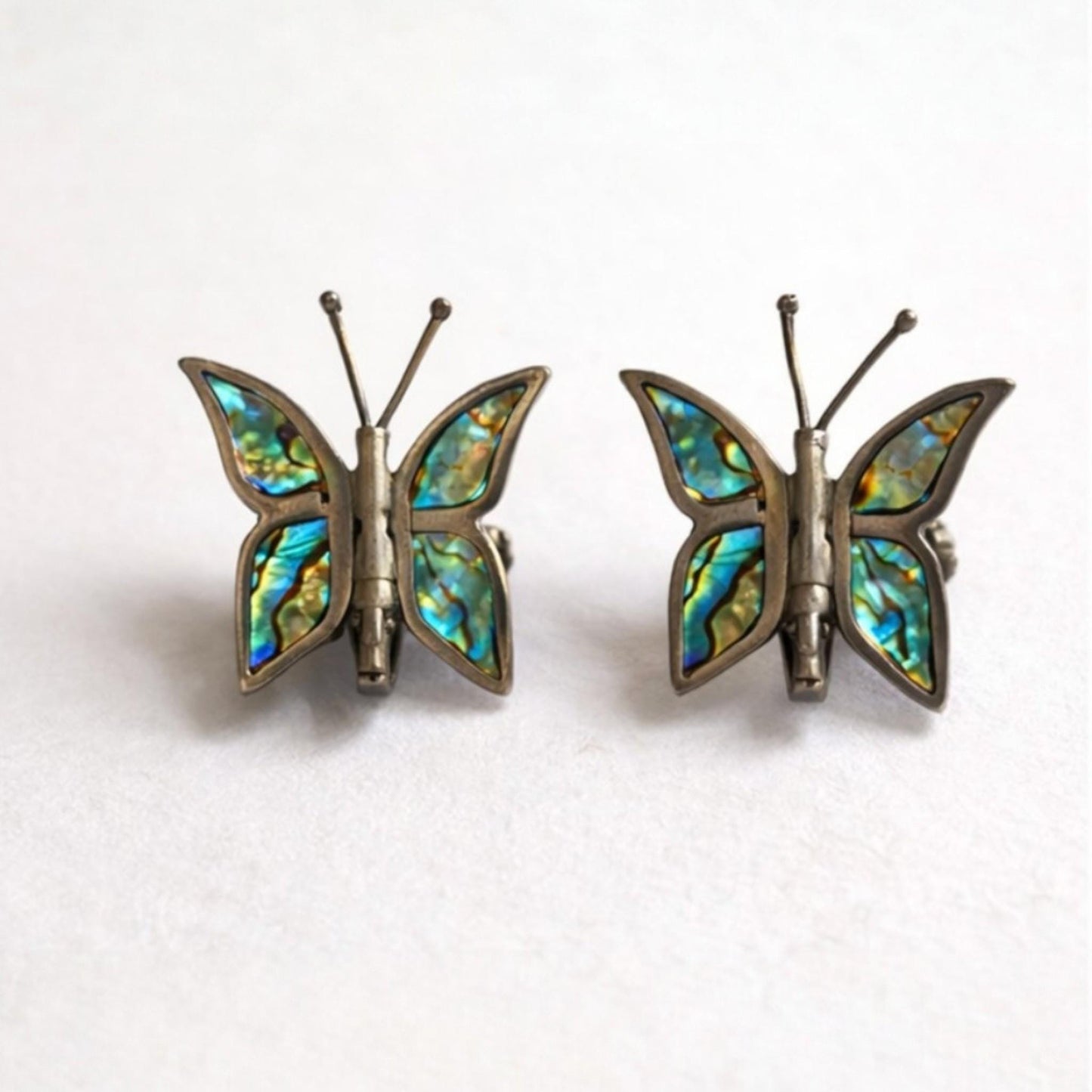 Vintage Abalone Butterfly Earrings signed Hecho en Mexico Screwback Mexican Silver Tone Shell Inlay Mid Century Nature Jewelry