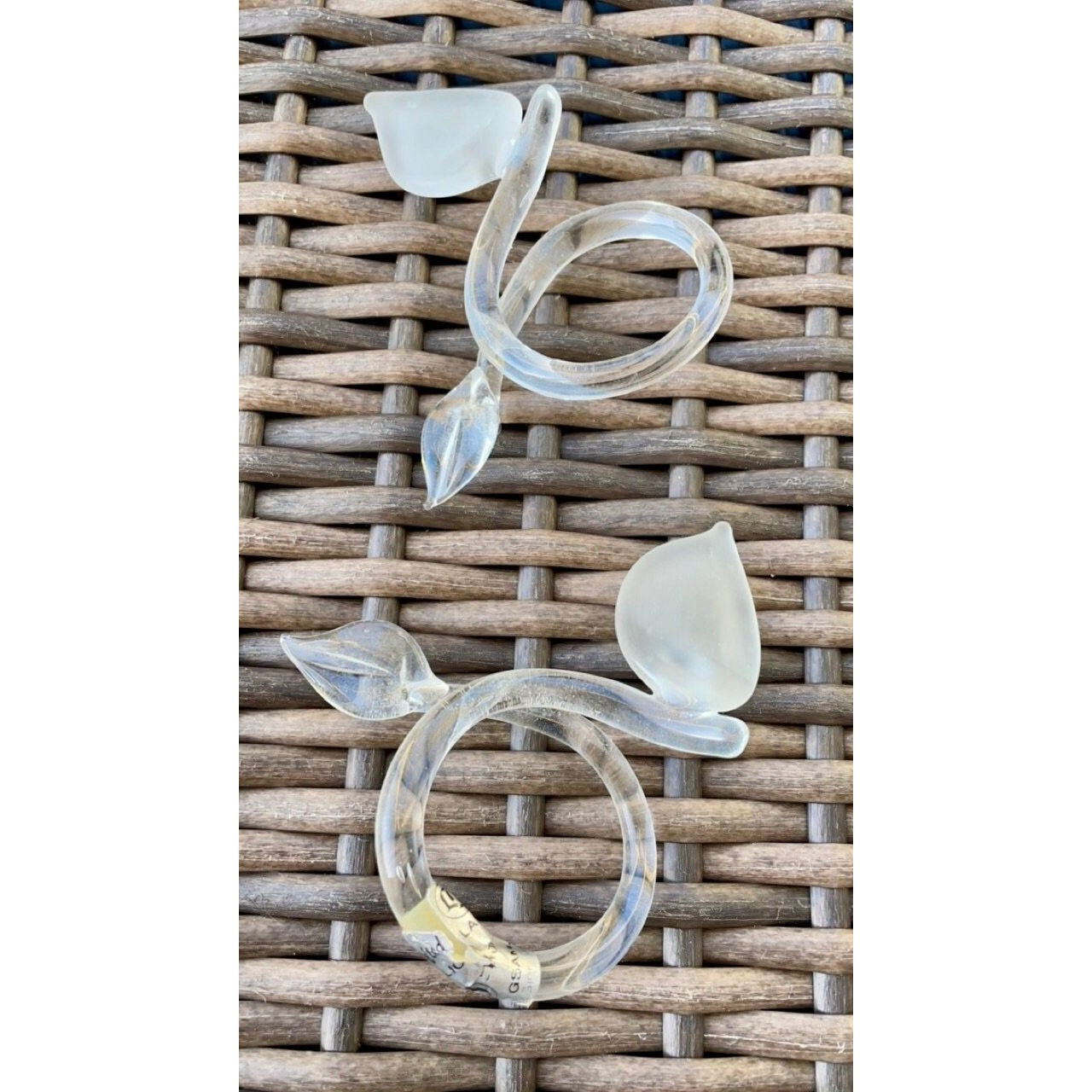 Set of 4 stunning vintage handcrafted crystal glass lilly vintage napkin rings - by Langsam Billig Creations