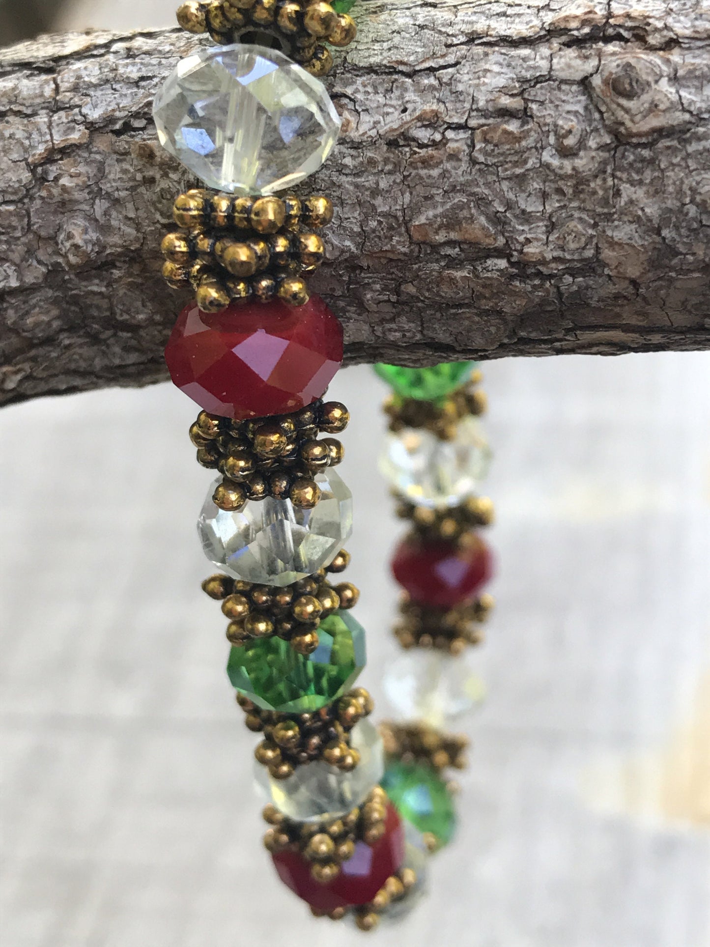 Red, green and clear crystal beaded shimmery vintage bracelet