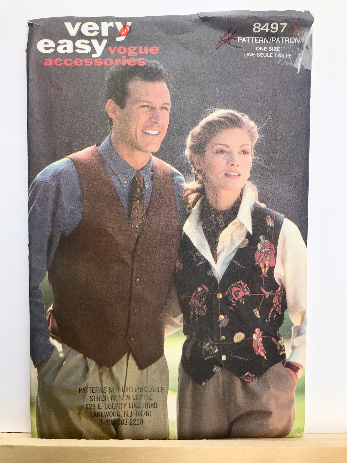 UNCUT Sewing Pattern - Vogue Vest Pattern 8497 - Men's or Misses' Unisex Vest, Tie & Ascot - Very Easy Vogue Accessories - One Size Pattern