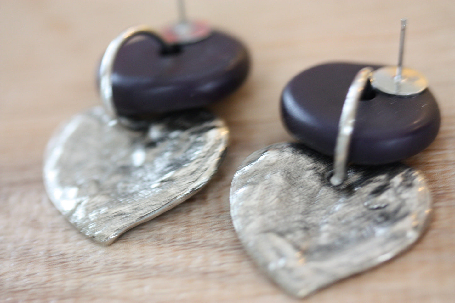 Unique hammered hearts vintage silvertone and wood dangle earrings