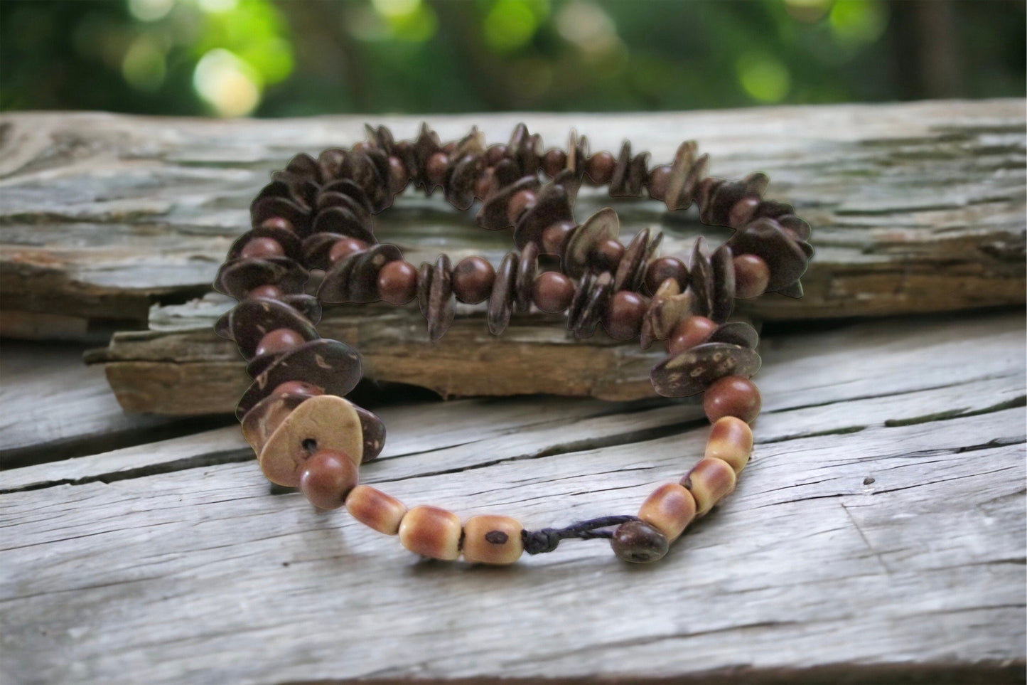 Beautiful wood vintage necklace