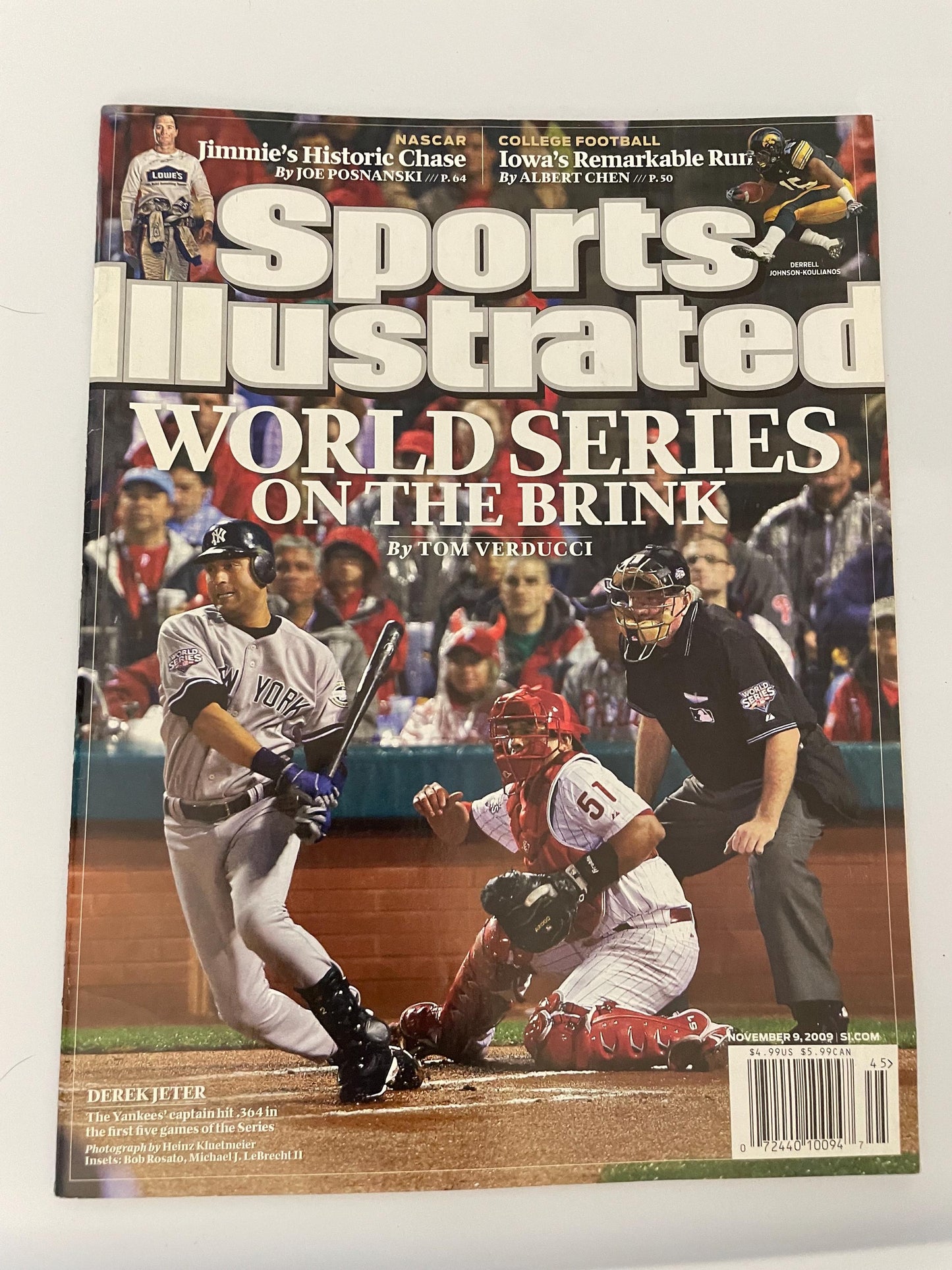 Sports Illustrated Magazine - November 9, 2009 - Derek Jeter, Jimmie Johnson - New York Yankees - complete original magazine