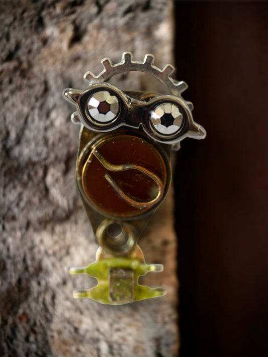 Meet "Rick."  Rick is a really cool assemblage art guy but unfortunately, he's already a taken man.  Rick is RESERVED for Tracy.