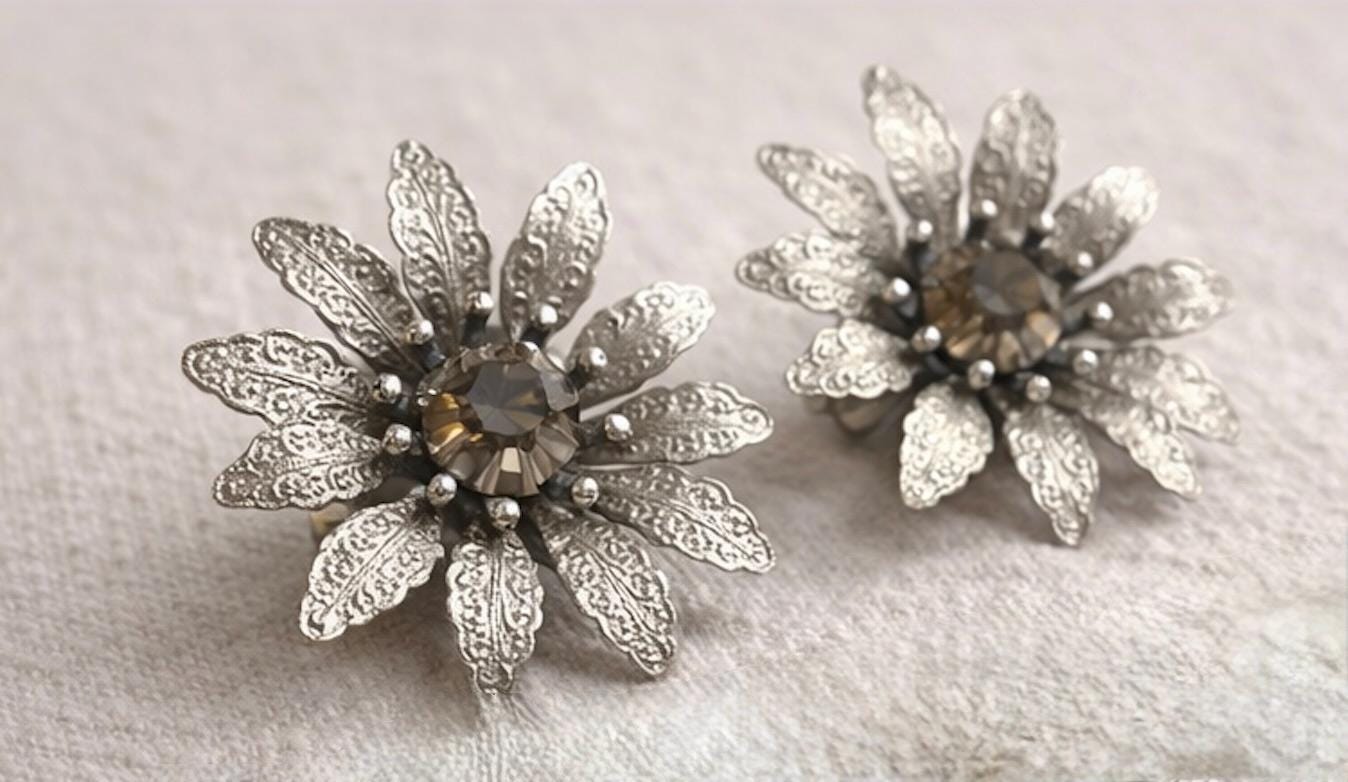 Vintage Judy Lee Rhinestone Flower Clip Earrings Silver Tone Floral Statement Mid Century Designer Signed Retro 1950s 1960s Jewelry