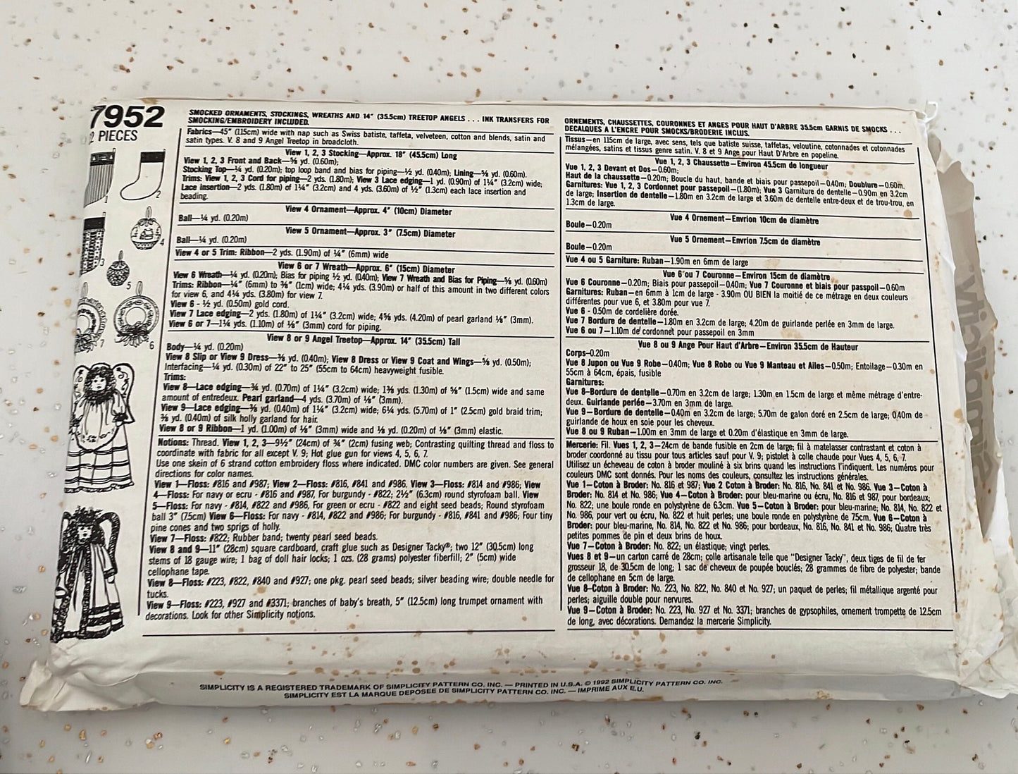 UNCUT Sewing Pattern - Simplicity Crafts Sewing Pattern 7952 - Christmas Stockings, Angel, Ornaments, Wreath, Classic Heirloom