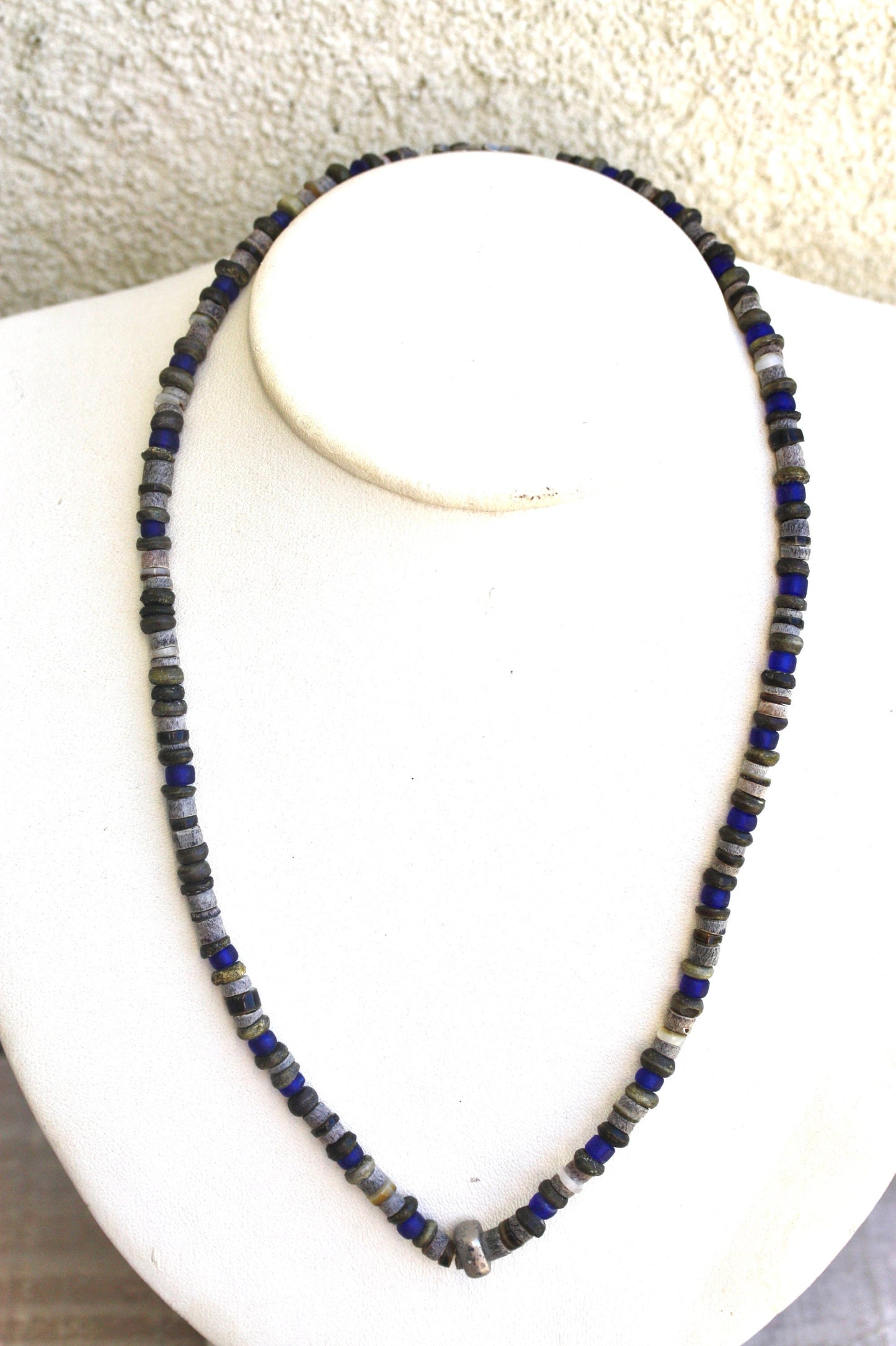 Mixed materials - heishi beads and tiny royal blue glass simple stunning vintage necklace