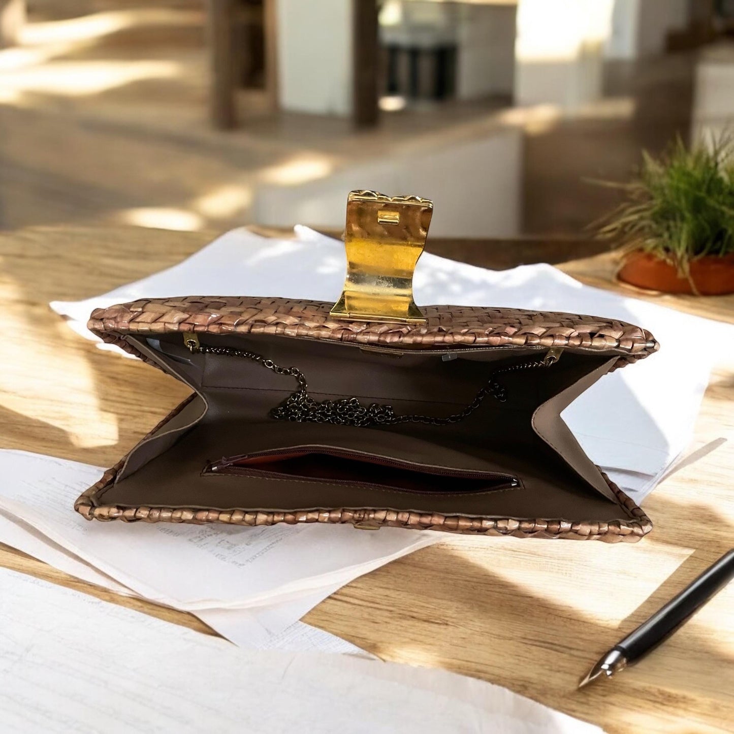 Vintage Wicker Handbag - Brown Wicker Shoulder Bag With Chain Handle & Zipper Pocket