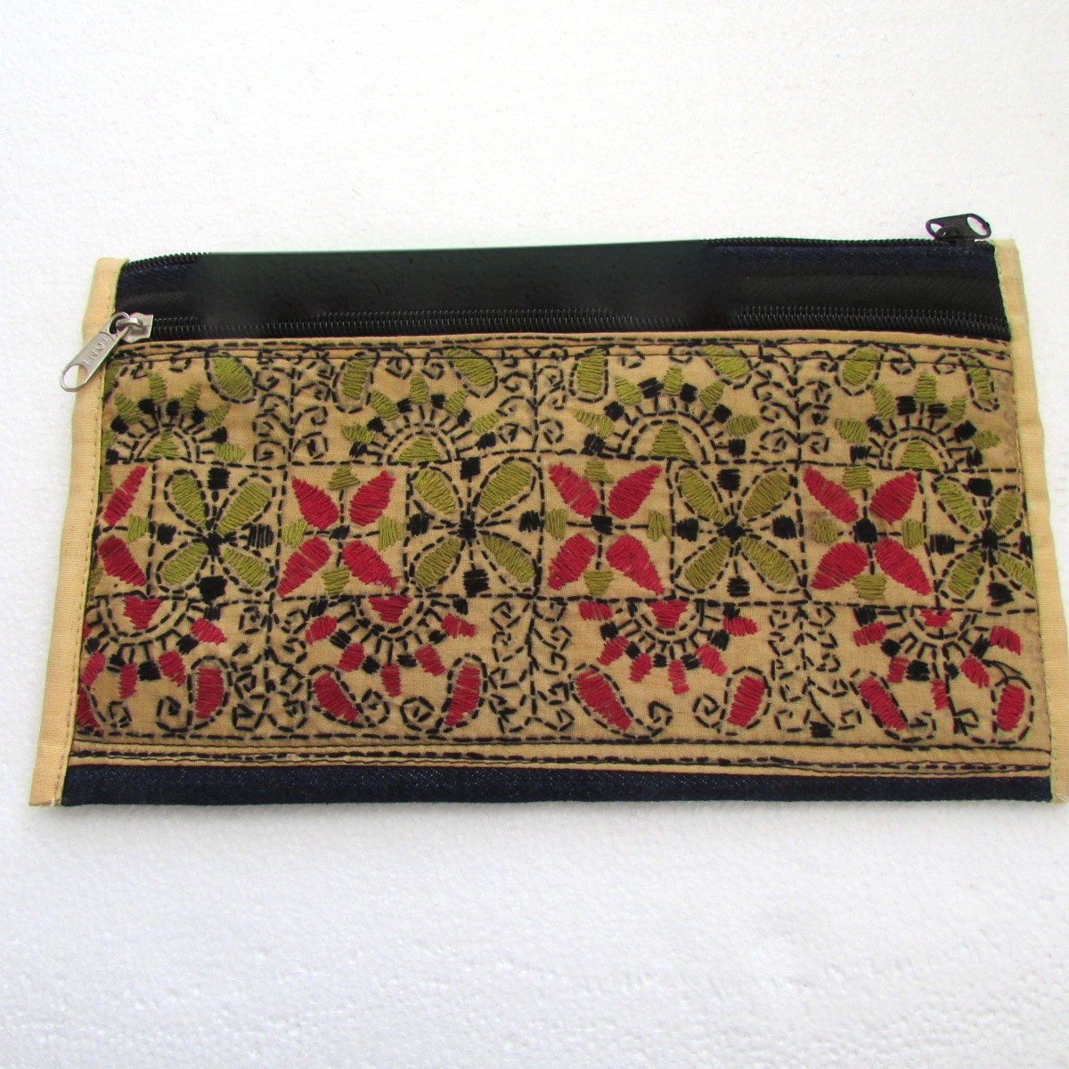 Vintage Embroidered Purse - Pink Green Floral Envelope Pouch With Zippered Pocket