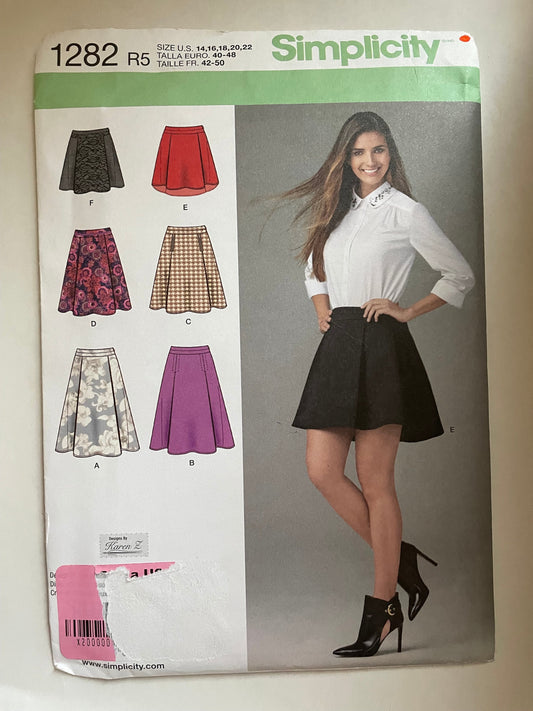 UNCUT Sewing Pattern - Simplicity 1282 - Sizes 14, 16, 18, 20, 22 - Skirt pattern - above knee, and knee length