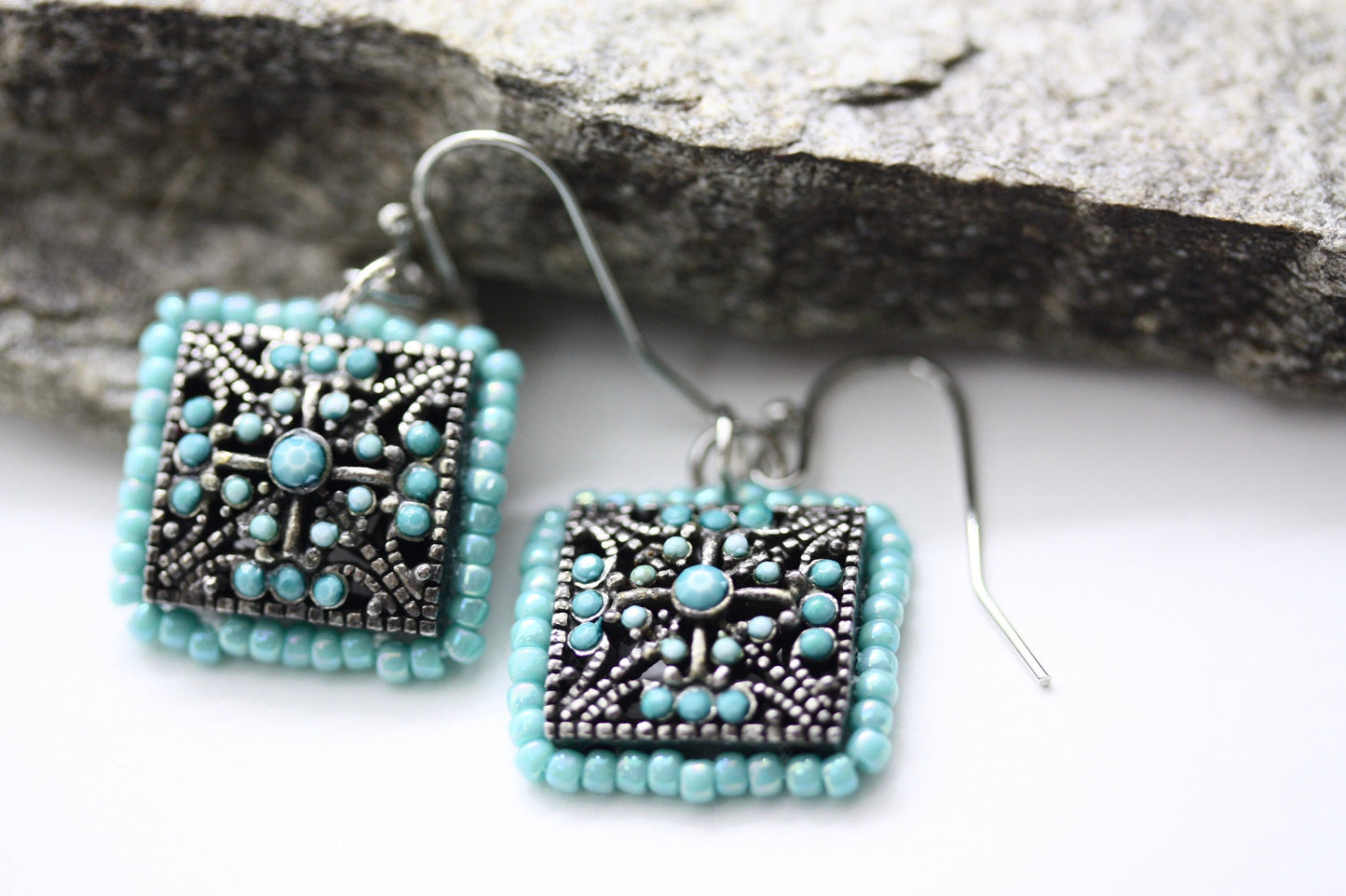 Small dangle handmade beadwork earrings - featuring vintage elements & high quality Czech glass seed beads