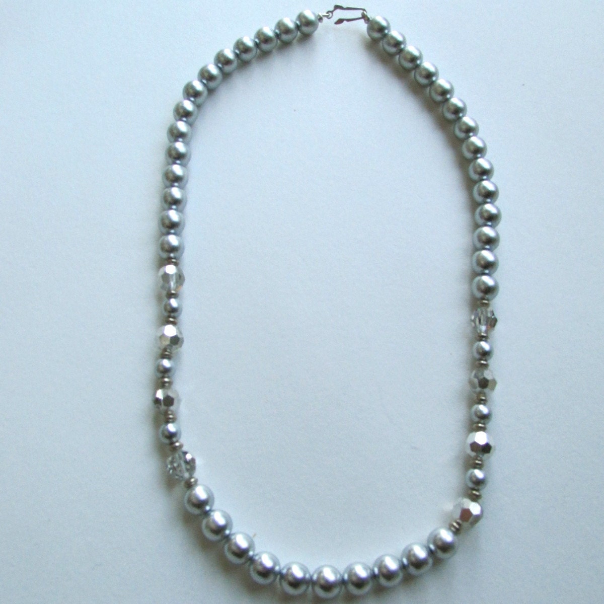 Silver pearl and crystal stunning vintage necklace