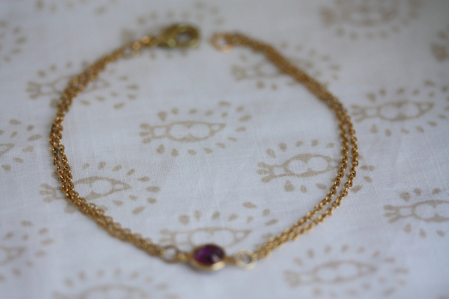 S I M P L E elegant timeless bracelet - purple vintage crystal on upcycled vintage goldtone double chain