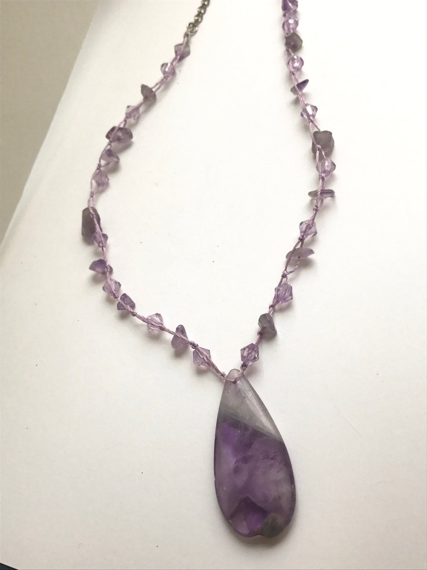 Stunning purple amethyst vintage necklace - lavender amethyst and gemstone chips