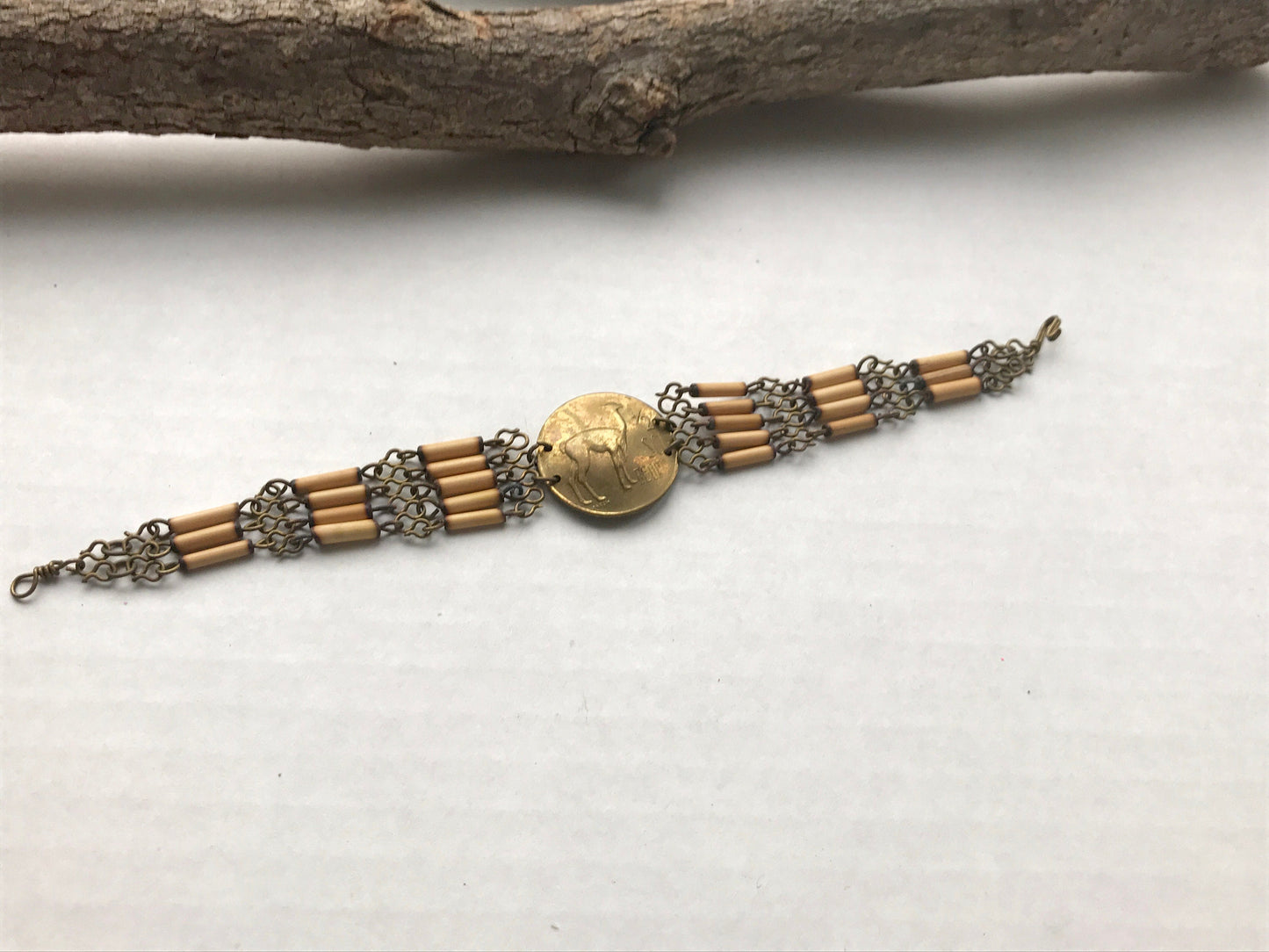 Very unique vintage genuine deoro pareia coin & wood bracelet - Peru