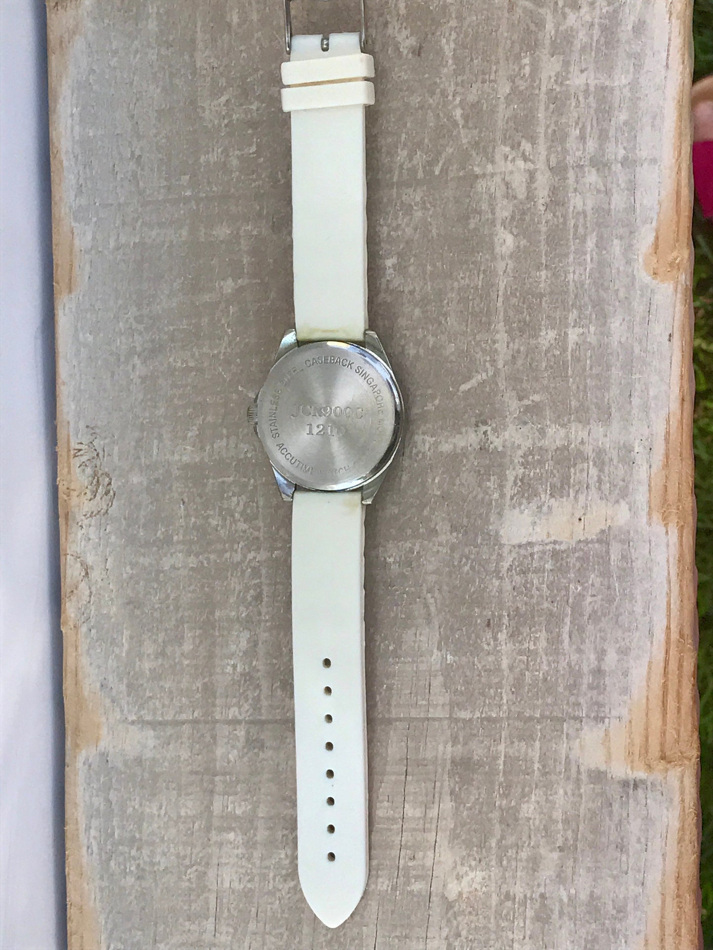 Accutime wrist watch jcr9000 1210 - pretty but needs repair or use for parts