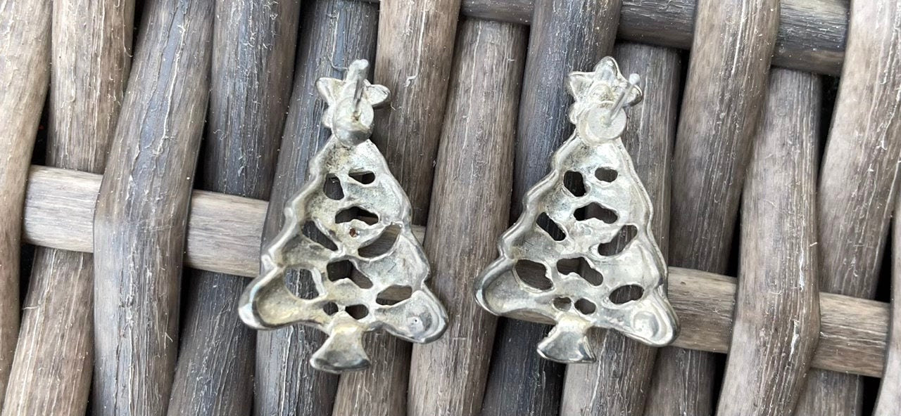 Stunning vintage rhinestone Christmas tree stud earrings - Please read description