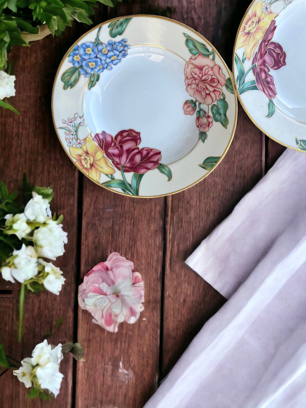 Fitz and Floyd stunning Bariolage Des Fleurs - fine porcelain large rimmed soup bowls