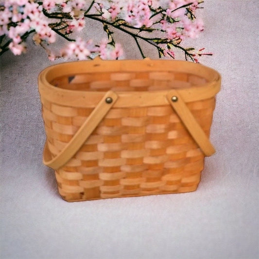 Large Picnic Basket - Woven Sturdy Wicker, Spacious 16" Wide x 11" Tall