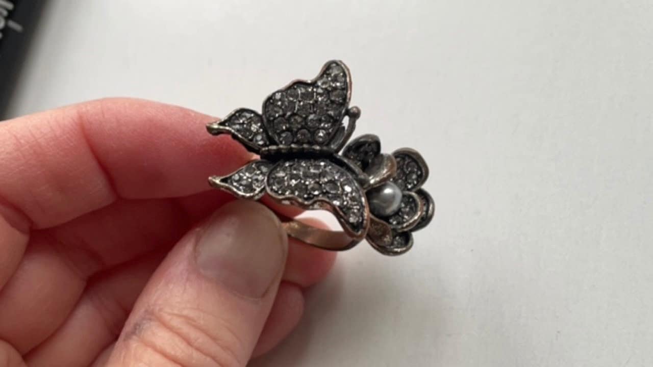 Stunning butterfly on flower vintage ring - loaded with rhinestones