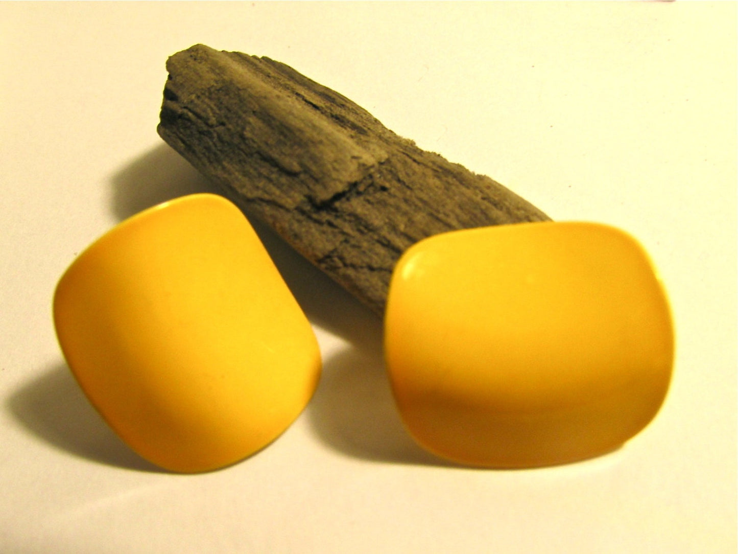 Fun sunshin-ey, happy curved yellow vintage enamel earrings