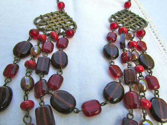 Asian-inspired, 4-stranded, shades of crimson red stunning vintage necklace