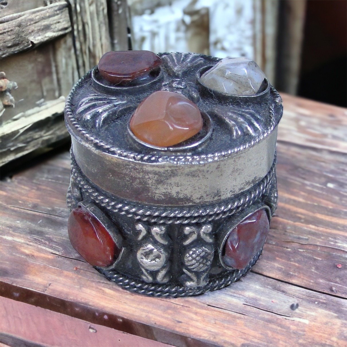 Stunning vintage Chinese hand made semi precious stone silver trinket box - ring box
